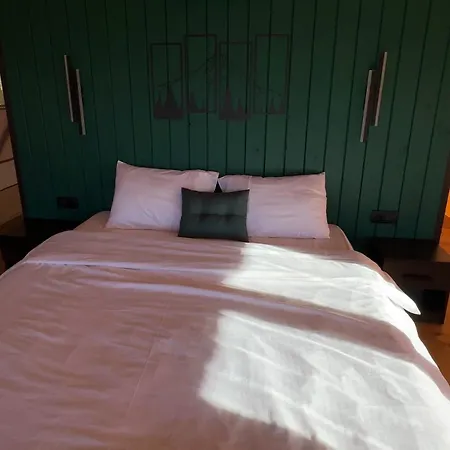 Hutsul Glamp панорамний вид джакузі Sunset Holiday home *