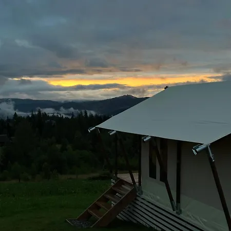 Hutsul Glamp панорамний вид джакузі Sunset Holiday home *